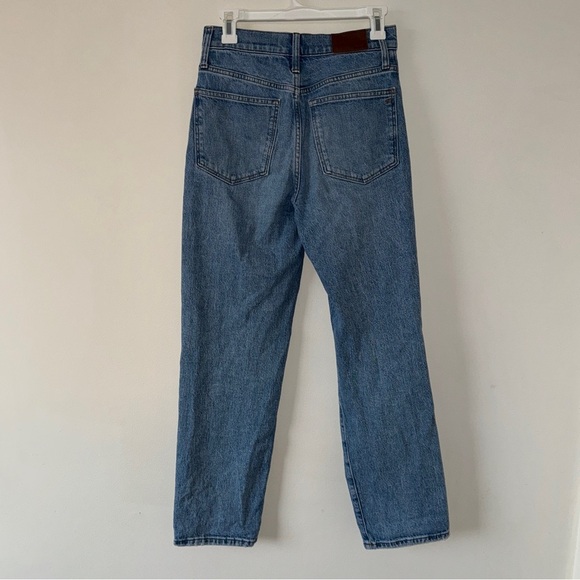Madewell The Perfect Vintage Straight Jean in Reinhart Wash 26 - Picture 6 of 7